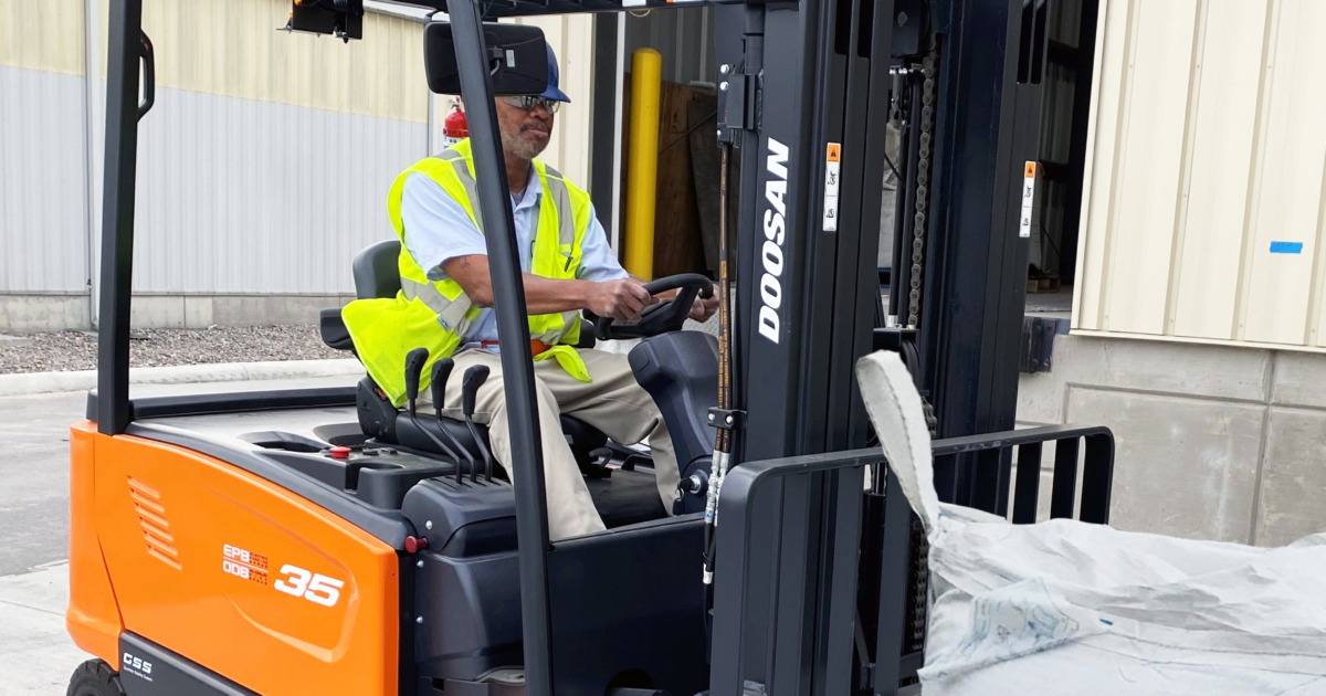 Sustainable Material Handling Seagate Rolls Out First Electric